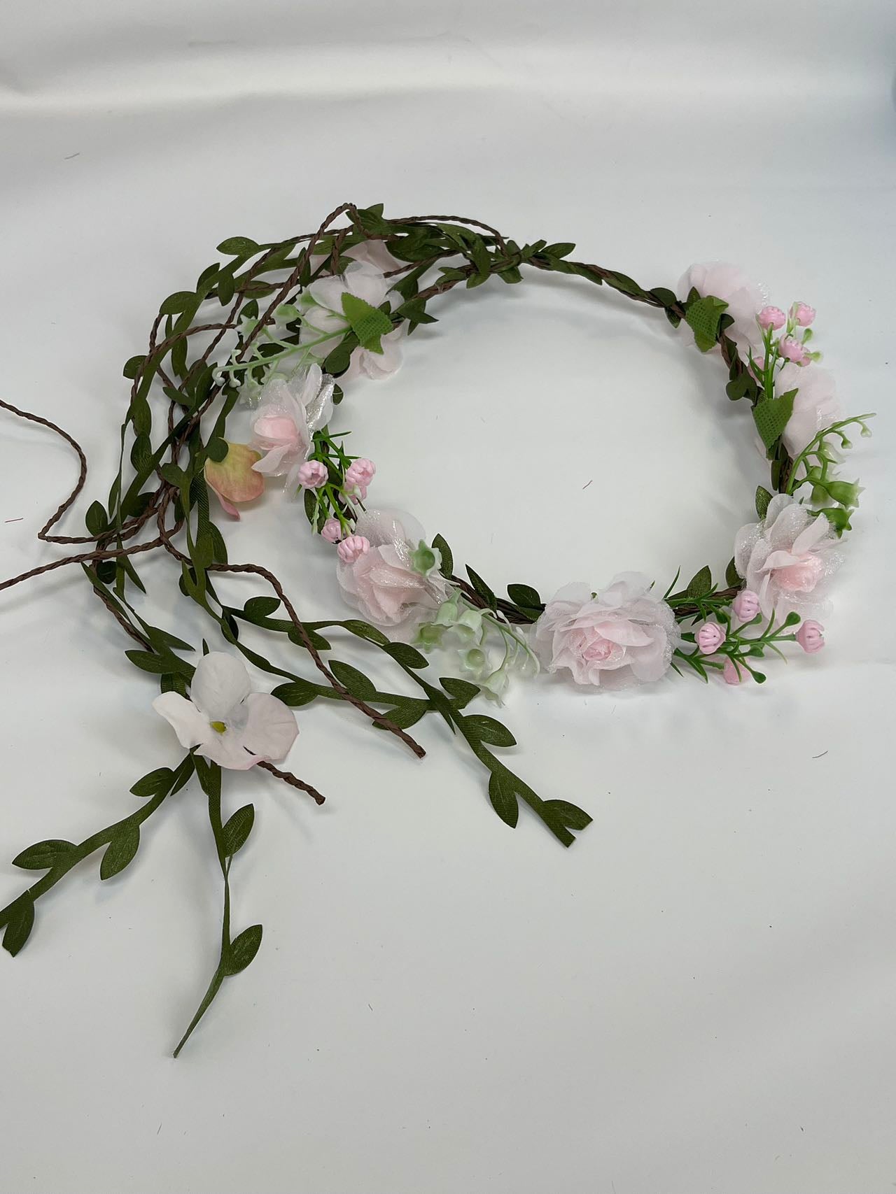 Handmade Camellia Rose Flower Crown Headpiece for Wedding Maternity Floral Headband Elf Cosplay Costumes for Women Grils Bride Bridesmaid Brial Cosplay Party